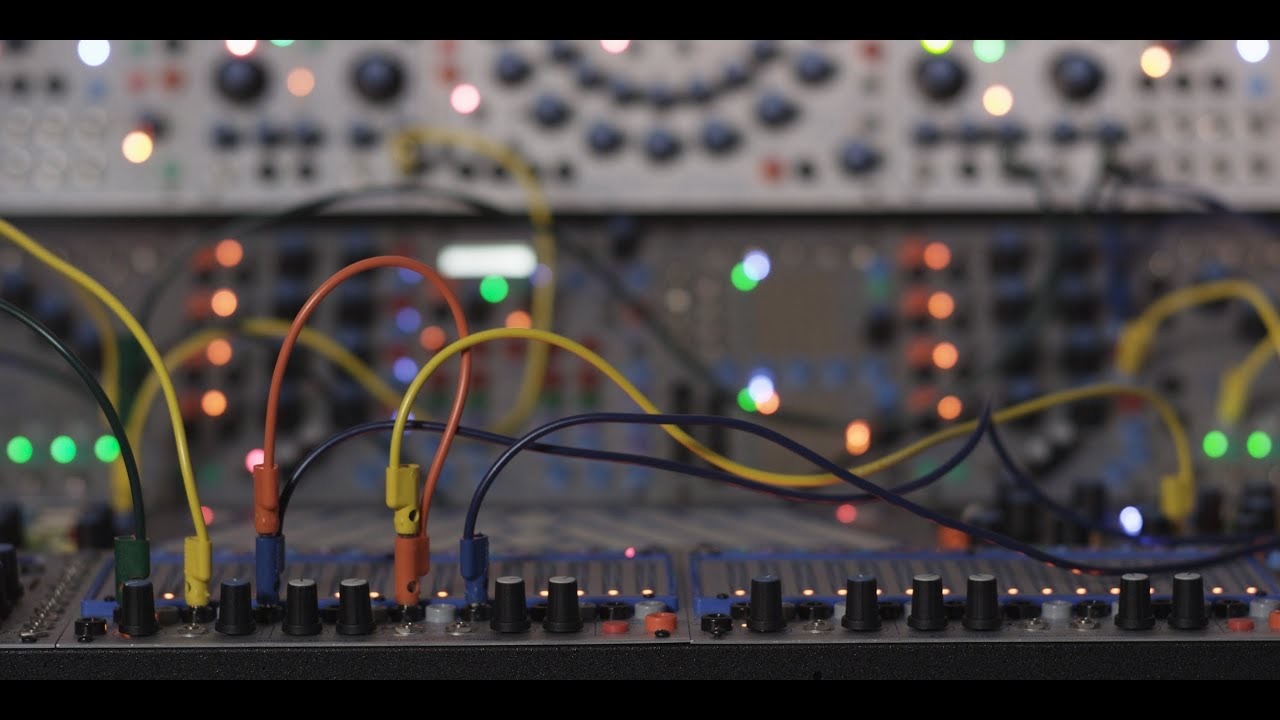 a photo of an analog synth